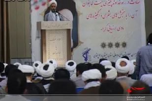 خون علمای شیعه و سنی پیامش در دنیا پیام امت و وحدت و برادری است