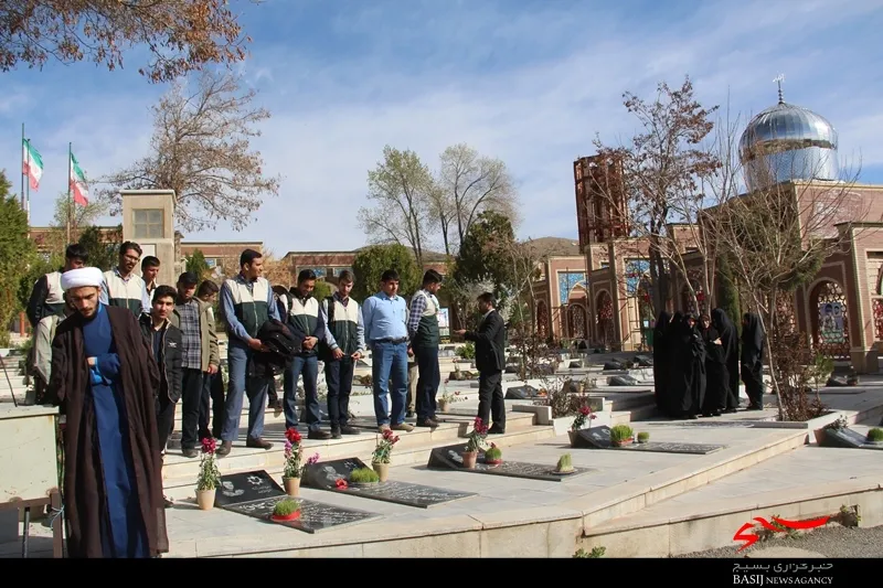 خدمت رسانی جهادی ویژگی اصلی دانشجویان جهادگر است