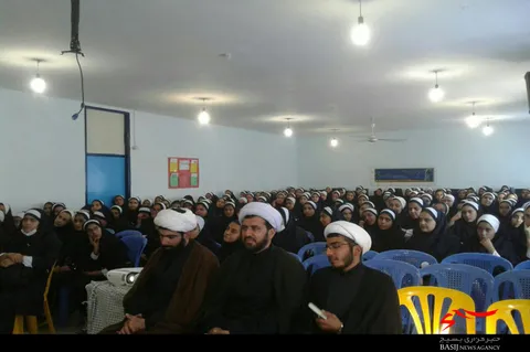 یادواره شهدای دانش‌آموز در مدرسه حاج رهبر ملایر