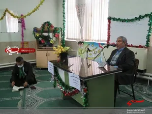 نهضت روشنگری با حضور هادی سیاسی دکترمحمود معلمی در خوروبیابانک