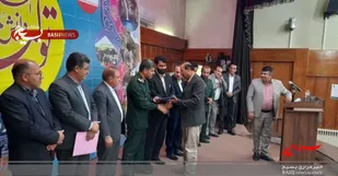 همه معلمان در قبال تربیت در جامعه مسئول هستند/ ما زنان افتخار افرین زیادی در بخش های مختلف داریم/رابطان برتر عفاف و حجاب تجلیل شدند
