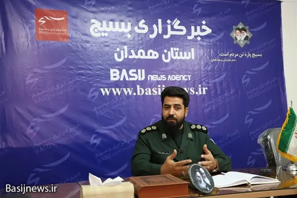 بسیج در زدودن سیاهی‌ها و جهالت‌ها به زیبایی تمام نقش‌آفرینی می‌کند