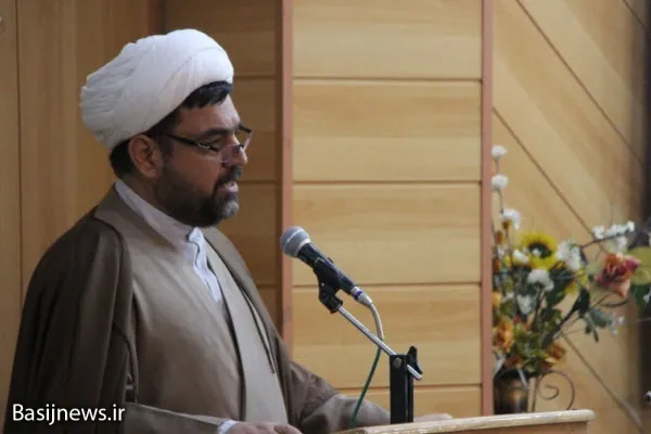 تبیین مکتب شهید سلیمانی مسیر تربیت سلیمانی‌های آینده را هموار می‌کند