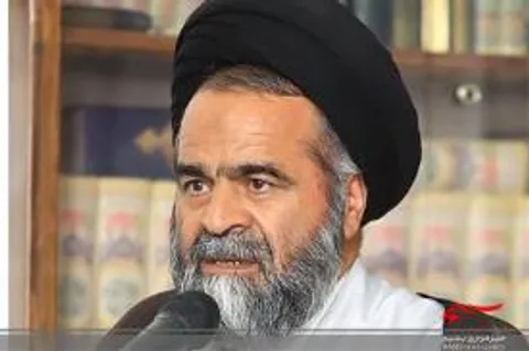 بسیجی باید مؤمن، انقلابی، بصیروگوش بفرمان ولی امر مسلمین باشد