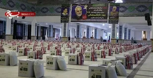 توزیع 2 هزار بسته معیشتی کمک مومنانه توسط بسیج دانشچویی سپاه ثارالله