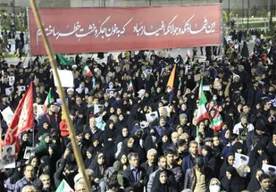 محور مقاومت پس از شهادت فرماندهان قدرتمندتر شده است / صهیونیست&zwnj;ها دچار اشتباه محاسباتی&zwnj;اند