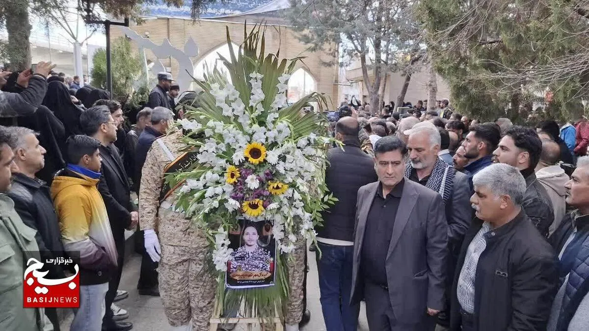 پیکر پاک ۲ شهید والامقام بروجردی تشییع شد