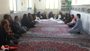 بازدید بخشدار بیارجمند از دوره آموزشی سوزن دوزی+ عکس