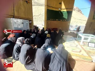 حضور دختران دهه هشتادی جعفرآباد قم در کوه خضرنبی(ع) و کافه گفت وگو