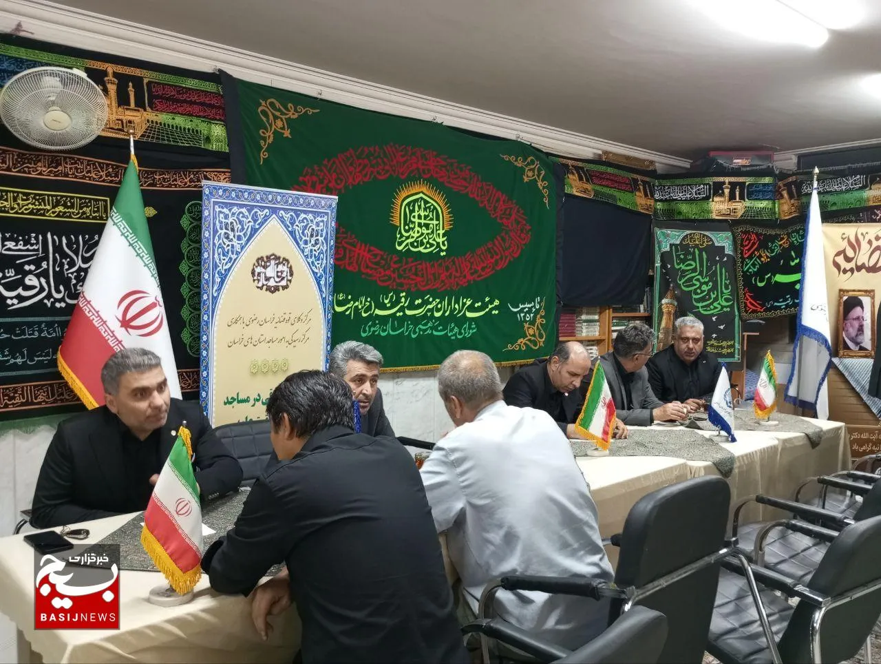 مساجد خراسان‌رضوی میزبان میز خدمت حقوقی وکلای قوه‌ قضائیه استان