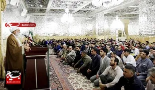 کارخانجات و مراکز تولیدی، سنگر مبارزه و جهادند/کارگران خط شکنان عرصۀ جنگ اقتصادی هستند