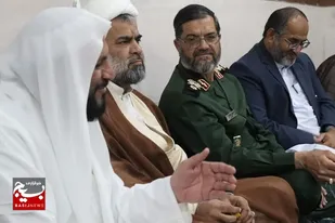 دیدار صمیمانه فرمانده سپاه سلمان با علمای شیعه و سنی کنارک