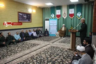 دیدار فرماندهان سپاه، مدیران بسیج و پاسداران شاهرود با امام جمعه