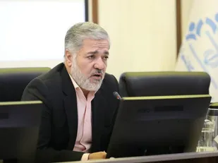 هدفگذاری بودجه ۶ هزار میلیاردی شهرداری اراک/ خرید ۱۸۰۰ سطل زباله مکانیزه برای شهر