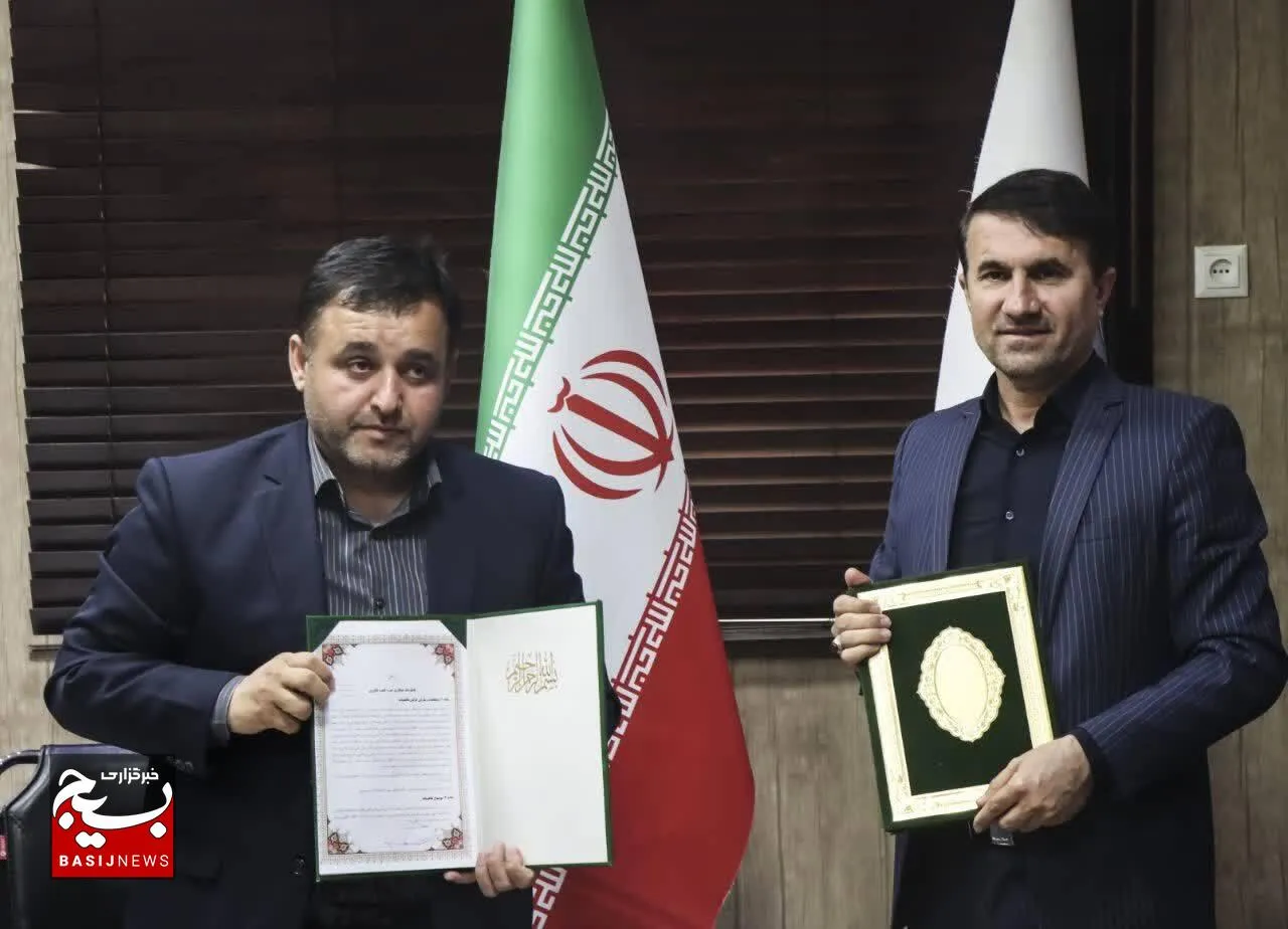 انعقاد تفاهم نامه همکاری بین دانشگاه آزاد اسلامی اهواز و سازمان بسیج علمی پژوهشی و فناوری خوزستان