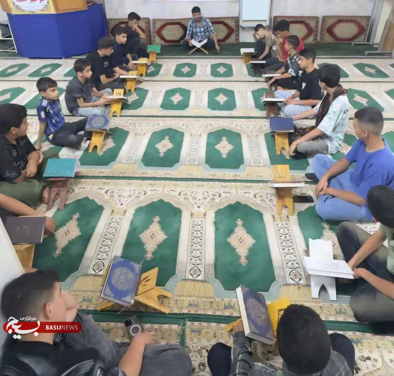 تداوم جلسات آموزش قرآنی در مسجدجامع