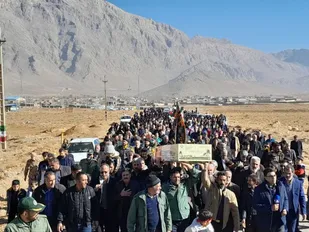 تشییع شهید گمنام در روستای سورک+فیلم