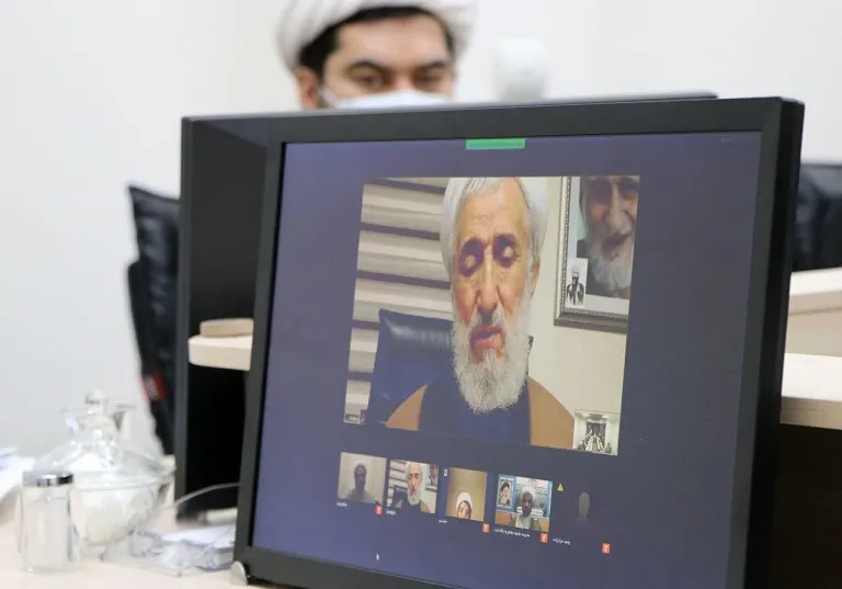باید با جنگ، جنگ کرد/ حوزه سکولار با روح قرآن سازگار نیست