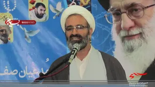 خدمت به انقلاب وظیفه همه مسئولان است