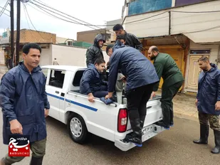 گزارش تصویری عید خدمت جهادگران اهوازی بسیج سازندگی  در شرق و غرب اهواز برای خدمت به مردم درگیر آبگرفتگی