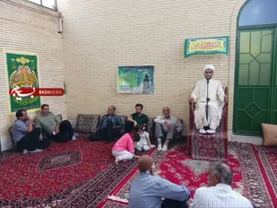 عید غدیر را باید پرشور&zwnj;تر از عاشورا برپا کرد