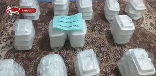 طبخ و توزیع 1350 پرس غذای تبرکی در میامی