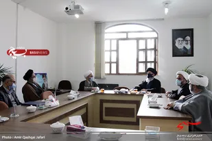 اندیشه ی نگاه به بیرون و تفکر مصالحه با کدخدا، تفکر شکست خورده و اسقاطی است