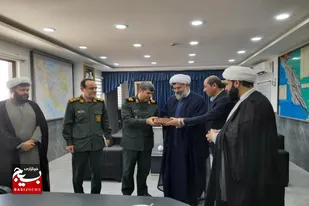 دیدار مسئولین شهرستان دشتی با فرمانده جدید سپاه امام صادق (ع) استان بوشهر