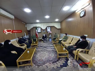 دیدار خانواده شهیدمدافع امنیت باامام جمعه کاشان انجام شد.