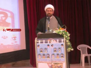 شهداء الگوی جامعه در مسیر رسیدن به کمال هستند
