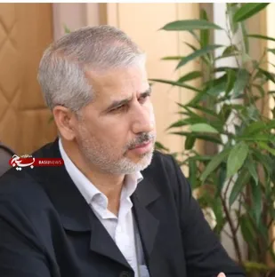 علف زنی حاشیه باغات سنتی قزوین درحال انجام است