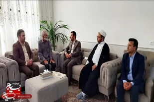 دیدار فرماندار کبودراهنگ با خانواده شهید &laquo;احمد یادگاری&raquo;