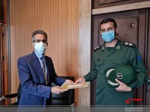 تجلیل از کارمندان فرمانداری توسط سپاه رامسر