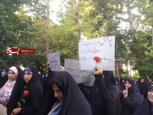 شعر/ حجابست نزد زن مانند سنگر
