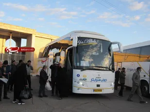 اعزام کاروان راهیان نور نایینی به مرقد شهید حاج قاسم سلیمانی