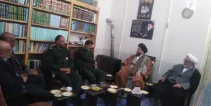 دیدار فرمانده و شورای فرماندهی ناحیه مقاومت بسیج روح الله از امام جمعه زارچ