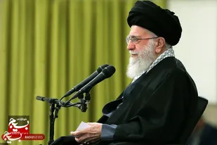 دیدار رهبر معظم انقلاب با دست اندرکاران کنگره ملی ۲۴ هزار شهید خوزستان