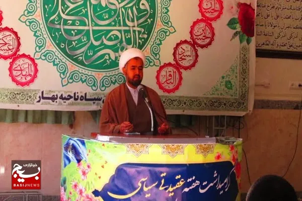 شهید مطهری معلم اخلاق، فلسفه و عرفان بود