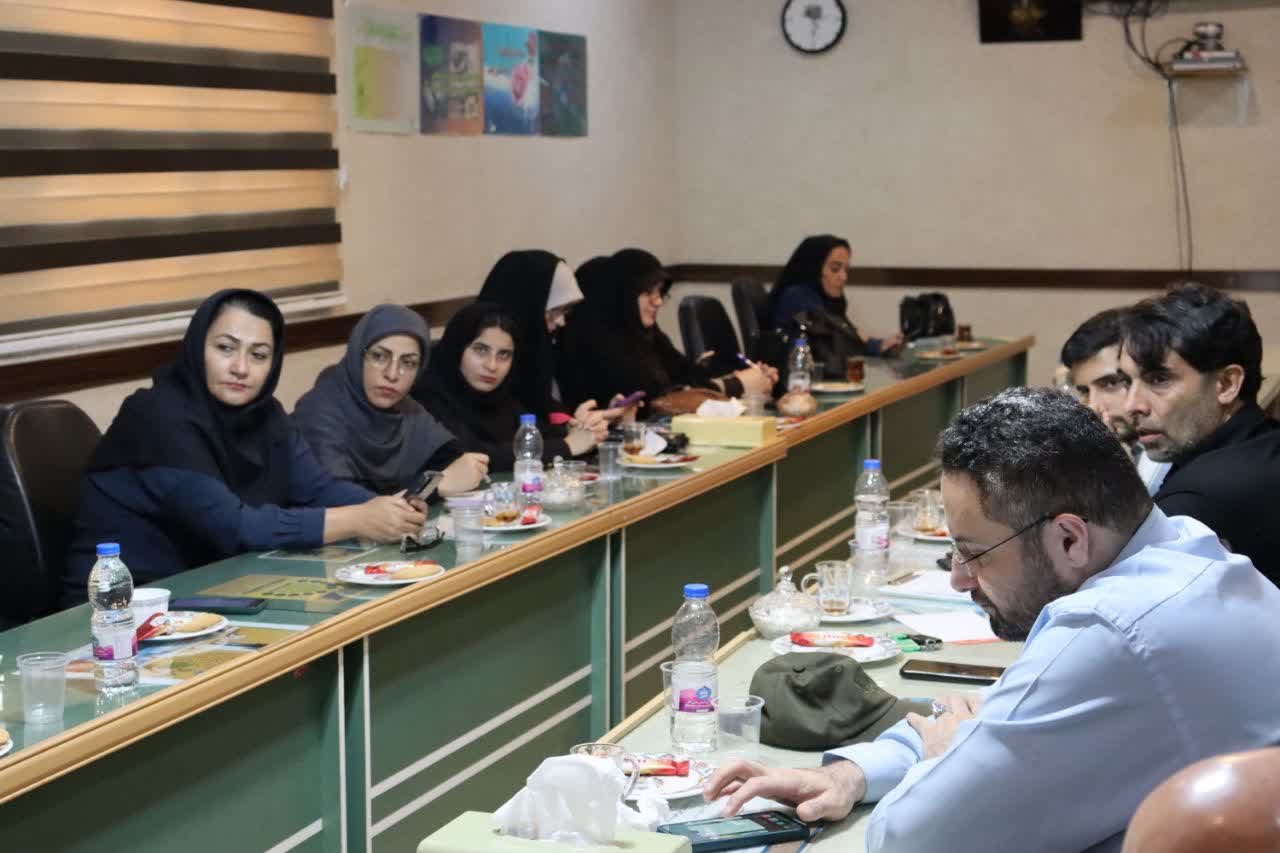 رسانهها با روایت درست، انسجام جامعه را در برابر توطئههای دشمن تقویت کنند رسانهها با روایت درست، انسجام جامعه را در برابر توطئههای دشمن تقویت کنند