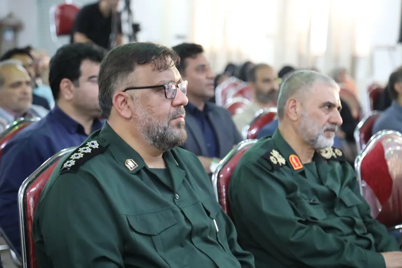 مراسم تجدید پیمان کارکنان صنعت آب و برق خوزستان با آرمان‌های شهدا