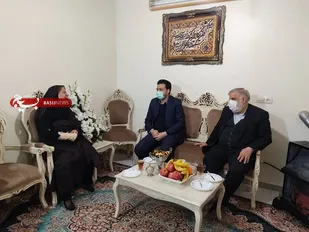 دیدار مسئولان شهرستان ری با خانواده شهید آتش نشان حادثه پلاسکو