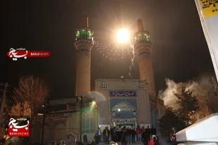 طنین بانگ مقدس الله اکبر در گوهردشت کرج و نورافشانی در شب ۲۲ بهمن