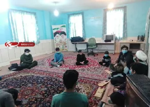 حلقه صالحین پایگاه بسیج کربلا برگزار شد