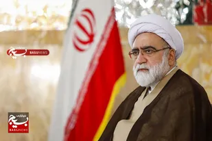 دعوت تولیت آستان قدس رضوی از مردم برای حضور در راهپیمایی ۲۲ بهمن