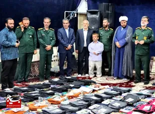 جهادگران بسیجی بیش از ۳ هزار کیف و بسته لوازم التحریر در شهرستان توزیع می&zwnj;کنند
