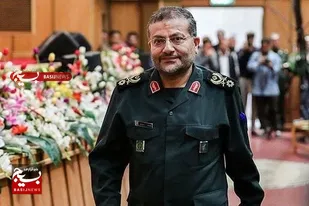 تقدیر از سردار غلامرضا سلیمانی رئیس سازمان بسیج مستضعفین در چهاردهمین جشنواره مالک اشتر ستاد کل نیرو&zwnj;های مسلح