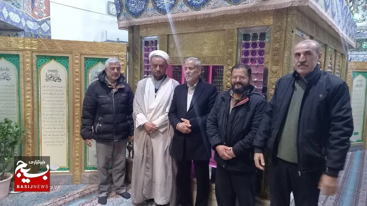 غبار روبی و عطر افشانی امامزادگان شهرکرد