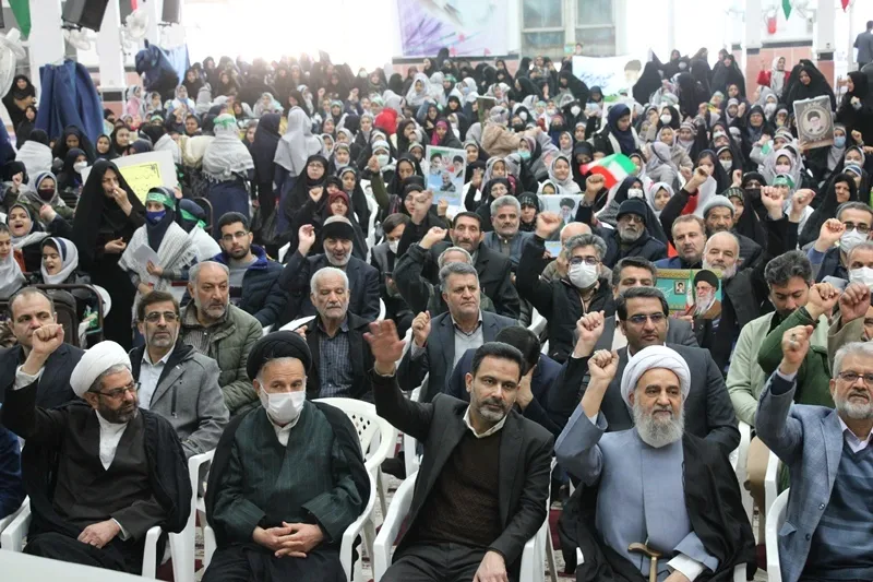 راهپیمایی مردم شهرستان آران و بیدگل در حمایت از مرجعیت شیعه
