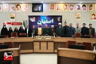 دیدار نوروزی اهالی رسانه و ورزش استان اصفهان با فرمانده سپاه حضرت صاحب الزمان(عج)