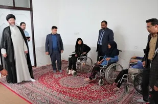 خانواده معلول، در ابرکوه خانه&zwnj;دار شدند
